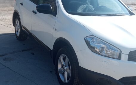 Nissan Qashqai+2 I, 2011 год, 900 000 рублей, 2 фотография