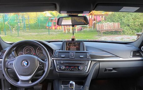 BMW 3 серия, 2013 год, 2 100 000 рублей, 21 фотография