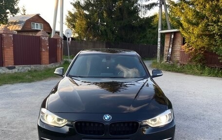 BMW 3 серия, 2013 год, 2 100 000 рублей, 15 фотография