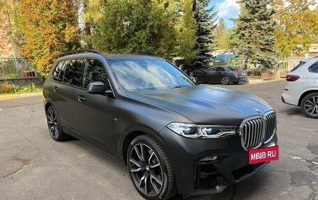BMW X7, 2022 год, 9 300 000 рублей, 3 фотография