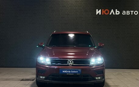 Volkswagen Tiguan II, 2017 год, 2 375 000 рублей, 2 фотография