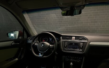 Volkswagen Tiguan II, 2017 год, 2 375 000 рублей, 12 фотография