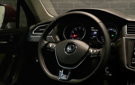 Volkswagen Tiguan II, 2017 год, 2 375 000 рублей, 16 фотография