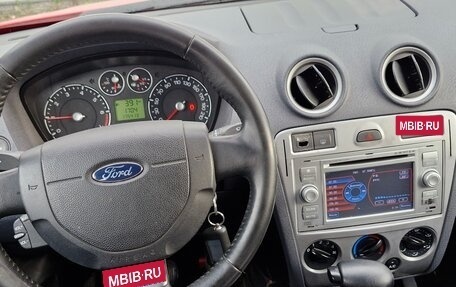 Ford Fusion I, 2011 год, 549 000 рублей, 2 фотография
