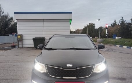 KIA Rio III рестайлинг, 2016 год, 950 000 рублей, 1 фотография