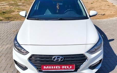 Hyundai Solaris II рестайлинг, 2019 год, 1 550 000 рублей, 1 фотография