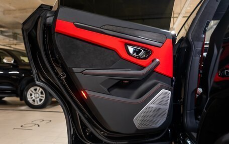 Lamborghini Urus I, 2024 год, 36 300 000 рублей, 26 фотография