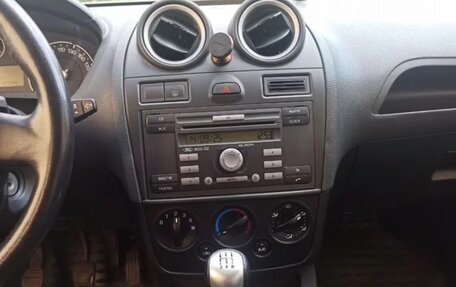 Ford Fiesta, 2007 год, 450 000 рублей, 8 фотография