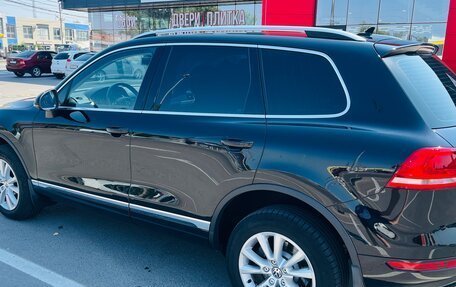 Volkswagen Touareg III, 2012 год, 2 250 000 рублей, 2 фотография