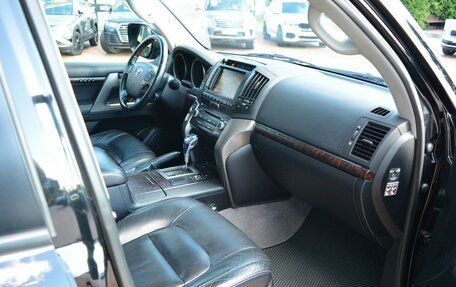 Toyota Land Cruiser 200, 2011 год, 2 950 000 рублей, 16 фотография