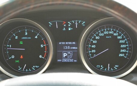 Toyota Land Cruiser 200, 2011 год, 2 950 000 рублей, 22 фотография