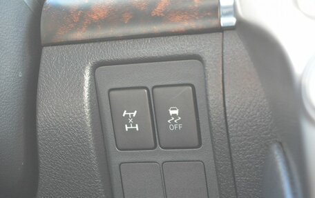 Toyota Land Cruiser 200, 2011 год, 2 950 000 рублей, 27 фотография