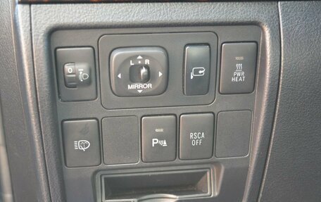 Toyota Land Cruiser 200, 2011 год, 2 950 000 рублей, 30 фотография