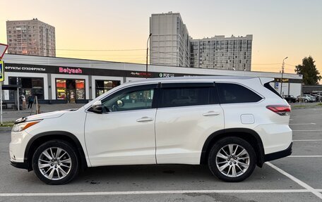 Toyota Highlander III, 2014 год, 2 900 000 рублей, 2 фотография