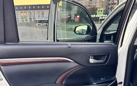 Toyota Highlander III, 2014 год, 2 900 000 рублей, 13 фотография