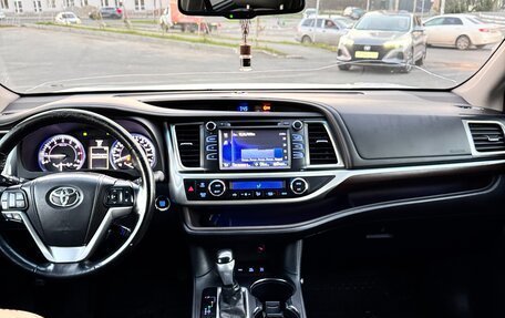 Toyota Highlander III, 2014 год, 2 900 000 рублей, 17 фотография