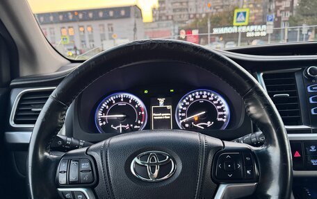 Toyota Highlander III, 2014 год, 2 900 000 рублей, 16 фотография