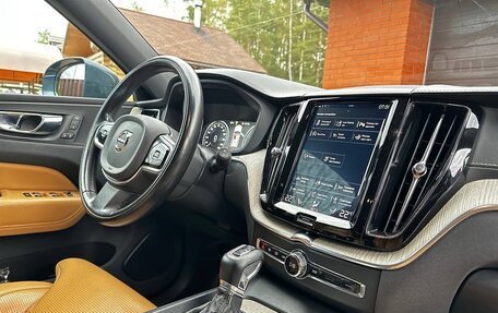 Volvo XC60 II, 2019 год, 2 600 000 рублей, 9 фотография