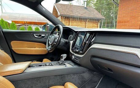 Volvo XC60 II, 2019 год, 2 600 000 рублей, 11 фотография