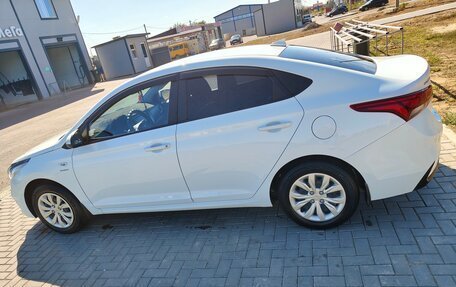 Hyundai Solaris II рестайлинг, 2019 год, 1 550 000 рублей, 3 фотография