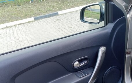 Renault Logan II, 2014 год, 829 000 рублей, 16 фотография