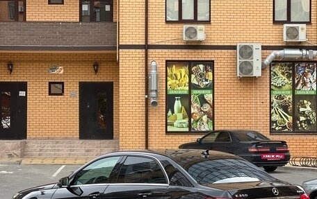 Mercedes-Benz E-Класс, 2013 год, 1 790 000 рублей, 4 фотография