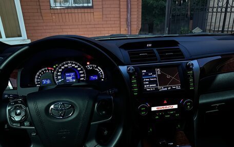 Toyota Camry, 2012 год, 1 940 000 рублей, 8 фотография
