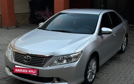 Toyota Camry, 2012 год, 1 940 000 рублей, 5 фотография