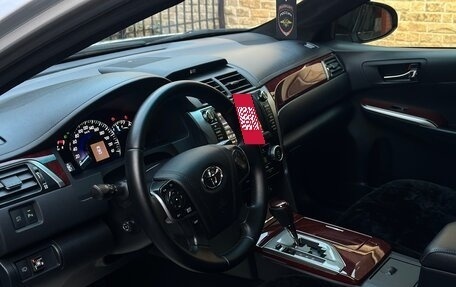 Toyota Camry, 2012 год, 1 940 000 рублей, 11 фотография