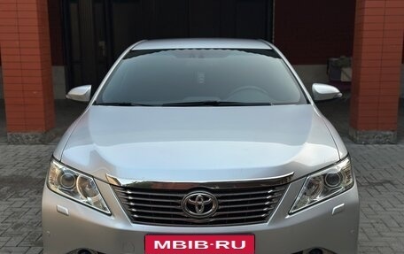 Toyota Camry, 2012 год, 1 940 000 рублей, 10 фотография