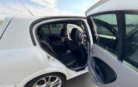 Nissan Almera, 2000 год, 280 000 рублей, 13 фотография