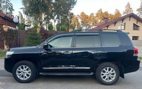 Toyota Land Cruiser 200, 2020 год, 8 490 000 рублей, 3 фотография