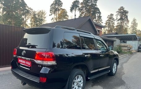 Toyota Land Cruiser 200, 2020 год, 8 490 000 рублей, 5 фотография