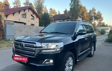 Toyota Land Cruiser 200, 2020 год, 8 490 000 рублей, 2 фотография