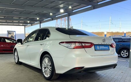 Toyota Camry, 2019 год, 2 299 000 рублей, 3 фотография