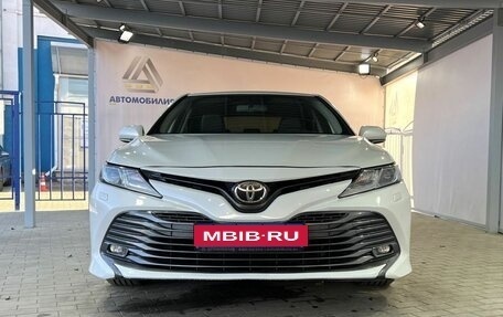 Toyota Camry, 2019 год, 2 299 000 рублей, 8 фотография
