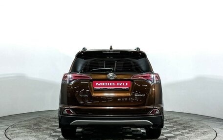 Toyota RAV4, 2018 год, 2 278 000 рублей, 11 фотография