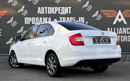 Skoda Rapid I, 2014 год, 880 000 рублей, 5 фотография