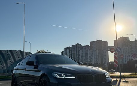 BMW 5 серия, 2020 год, 3 900 000 рублей, 1 фотография