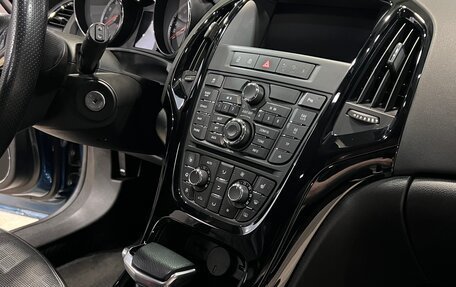 Opel Astra J, 2013 год, 1 295 000 рублей, 22 фотография