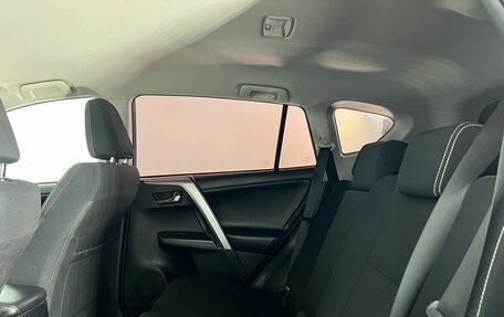 Toyota RAV4, 2018 год, 2 149 000 рублей, 16 фотография