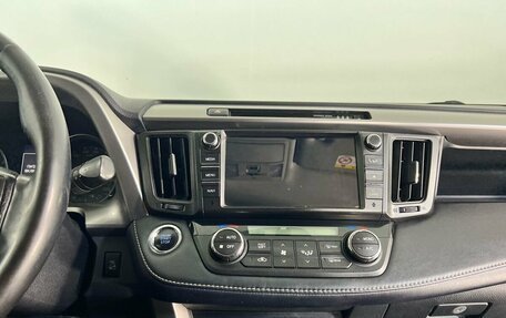 Toyota RAV4, 2018 год, 2 149 000 рублей, 19 фотография