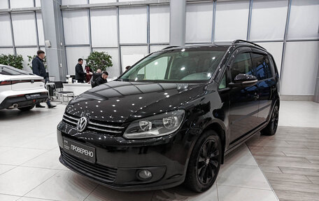 Volkswagen Touran III, 2010 год, 755 000 рублей, 5 фотография