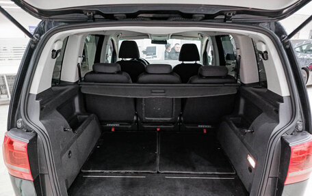 Volkswagen Touran III, 2010 год, 755 000 рублей, 14 фотография