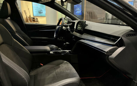 Toyota Camry, 2025 год, 4 499 000 рублей, 11 фотография