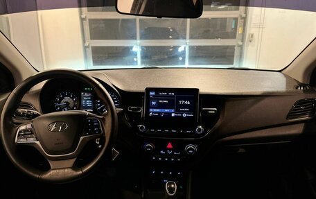 Hyundai Solaris II рестайлинг, 2021 год, 1 645 000 рублей, 9 фотография