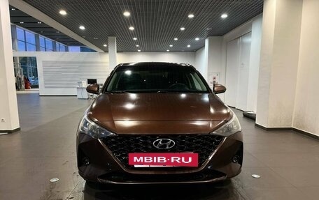 Hyundai Solaris II рестайлинг, 2021 год, 1 645 000 рублей, 8 фотография
