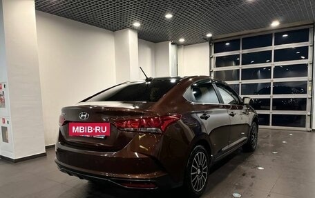 Hyundai Solaris II рестайлинг, 2021 год, 1 645 000 рублей, 3 фотография
