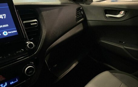 Hyundai Solaris II рестайлинг, 2021 год, 1 645 000 рублей, 28 фотография