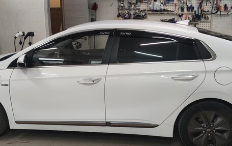 Hyundai IONIQ, 2016 год, 1 800 000 рублей, 2 фотография